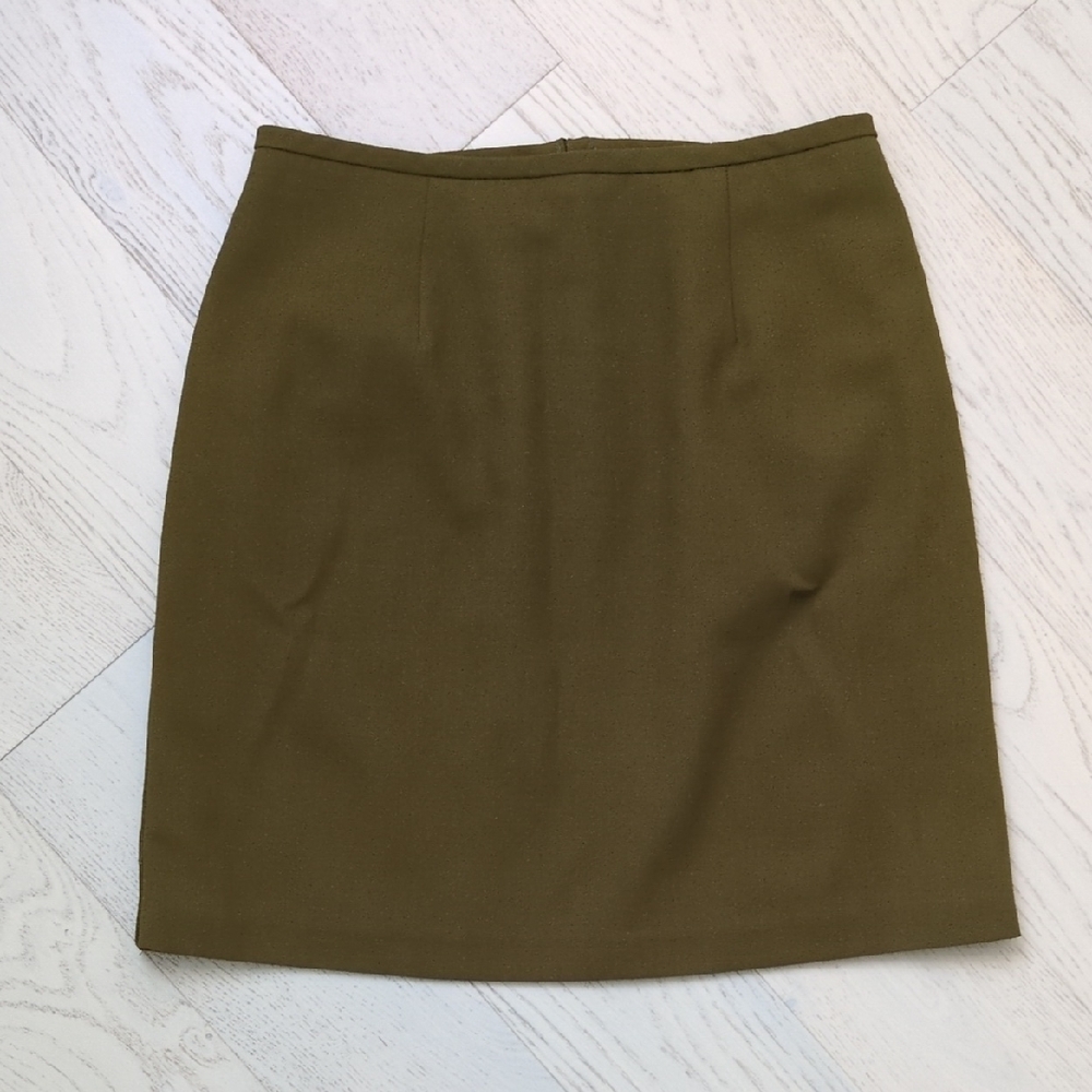 Elegant Olive Pencil Skirt